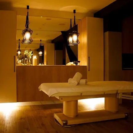 Navigator I Konferencje 3*